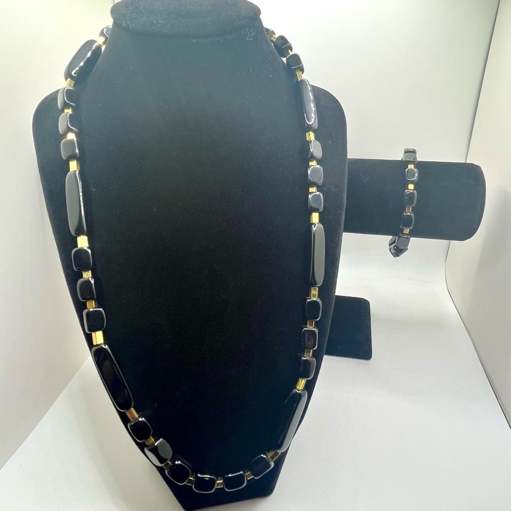 trifari black and gold necklace bracelet set minimalist vintage
